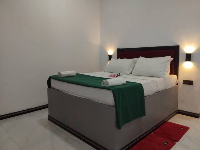 Ravan pine nature retreat Ella