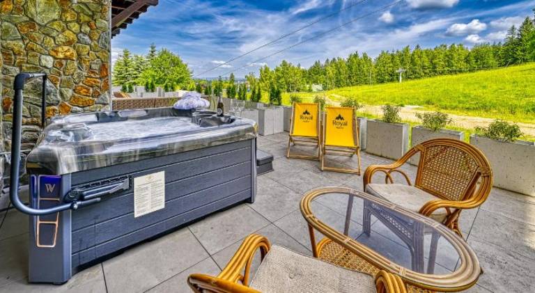 Rental apartment with hot tub — photo 5