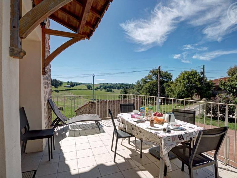 Cottage with barbeque & garden — photo 4