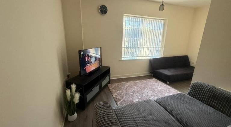 Stylish 1-Bed gated Flat with free Parking and steps from Bournemouth Beach — photo 2
