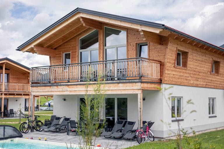 Chalet with yard, sauna & terrace | Mountain view — photo 3