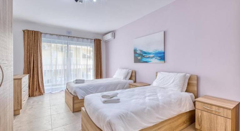 Holiday apartment with 4 rooms for 8 persons — photo 2