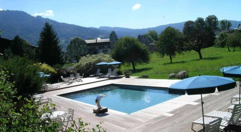 Serviced apartment with terrace, pool & sauna | Pets are welcome — photo 4