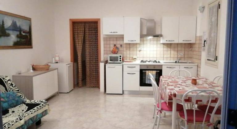 House with terrace, barbeque & yard — photo 4