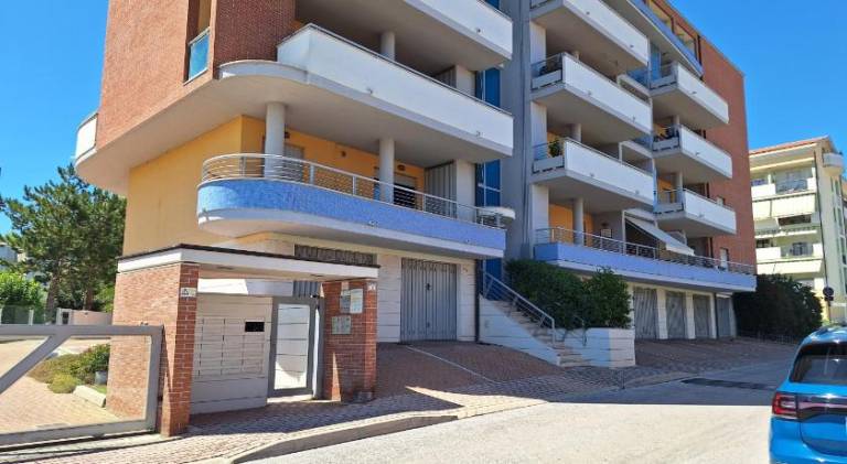 Rental apartment with 3 rooms for 6 persons — photo 2