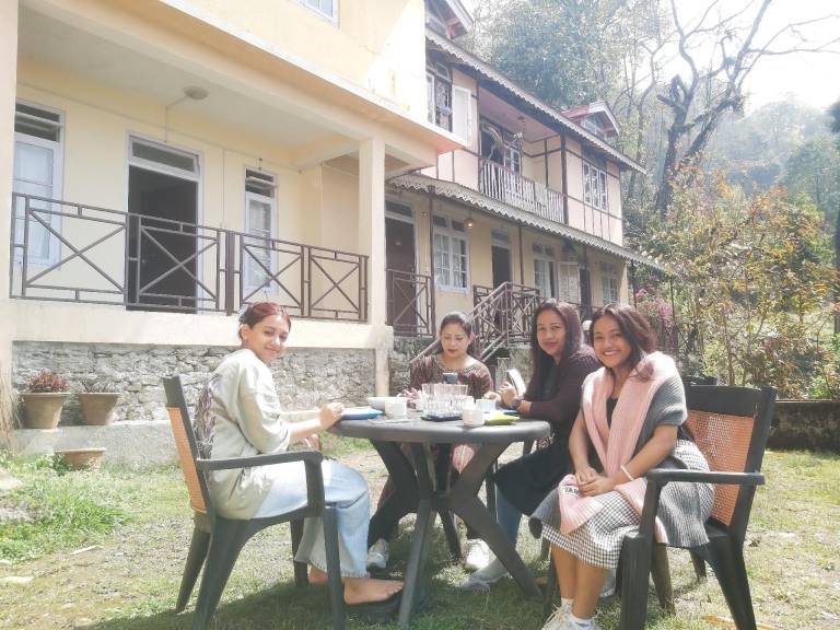 Oak Valley Retreat Homestay Hostel Cafe in Gyalshing