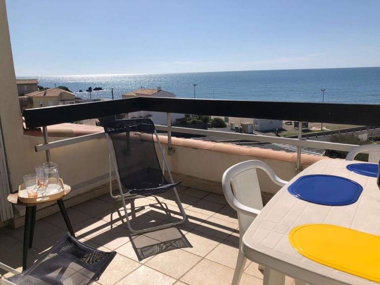 Holiday apartment with 2 rooms for 6 persons — photo 2