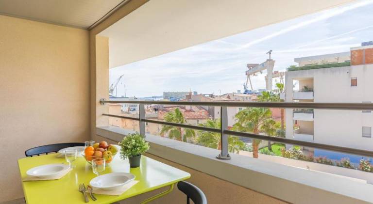Charming serviced apartment with terrace | Perfect for remote work | Dogs allowed — photo 3