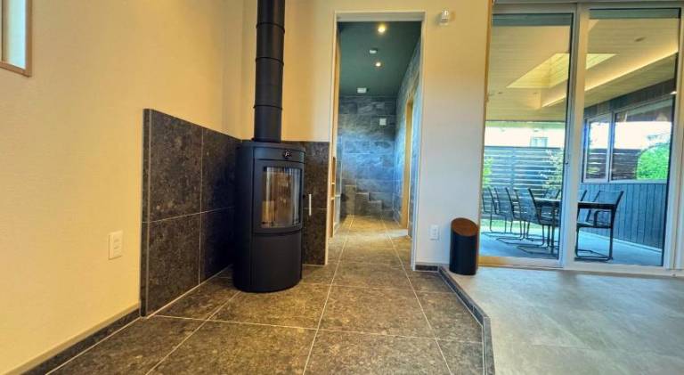 Villa with jacuzzi — photo 3