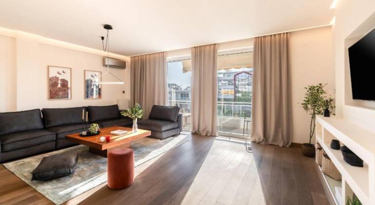 Apartment with 2 rooms for 5 persons in Glyfada
