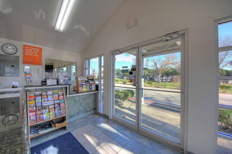 Motel 6 Kerrville, TX — photo 4