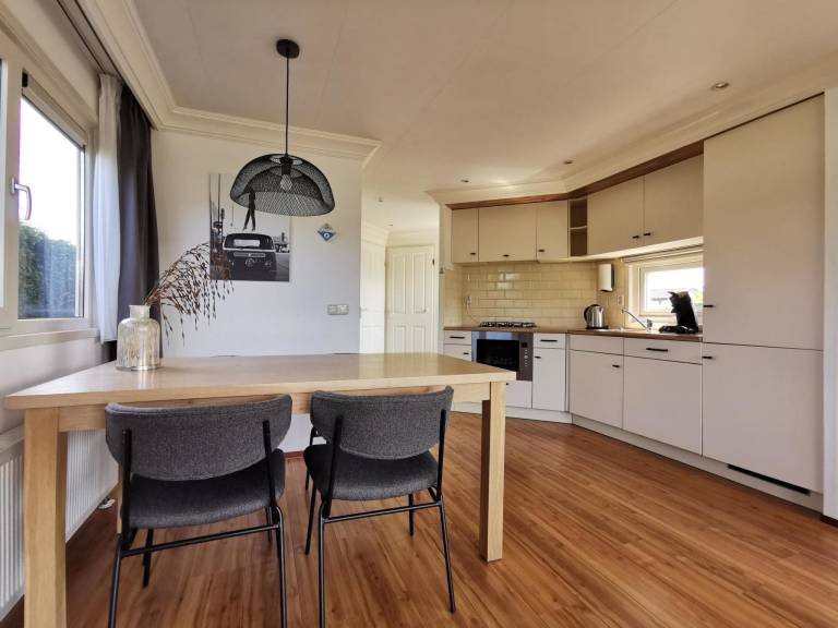 Vacation home with patio & garden | Pet-friendly in Bergen