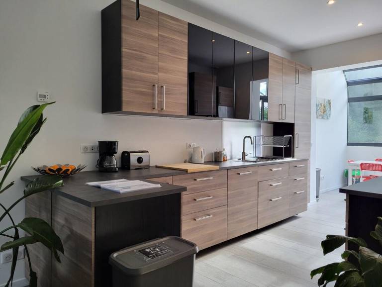 Children-friendly villa with garden, grill & jacuzzi | Good for workation | Pet-friendly — photo 3