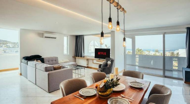Grand Sea View Apartment 3' from Kavouri Beach in Glyfada