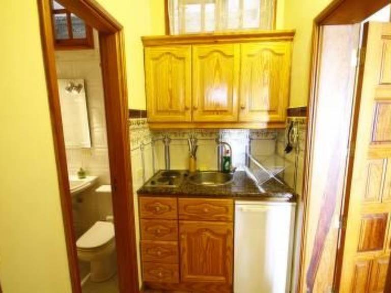 Rental apartment with barbeque, terrace & pool — photo 5
