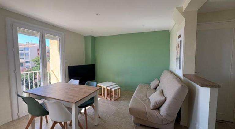 Apartment with 2 rooms for 4 persons — photo 2