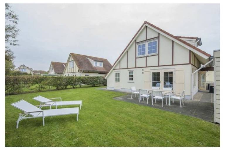 Fully equipped villa with garden | Next to the beach | Dogs allowed in Domburg
