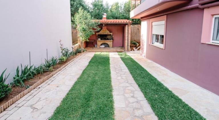 Holiday apartment with garden — photo 3