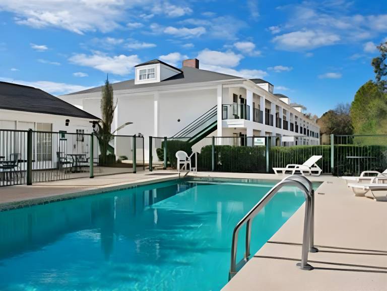 Baymont by Wyndham Kingsland in Kingsland, GA