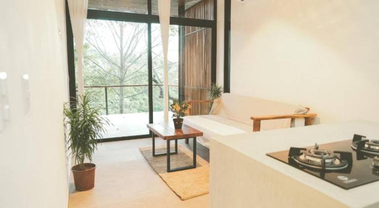 Family-oriented charming apartment with grill, patio & yard | Good for workation | Pets are welcome — photo 5