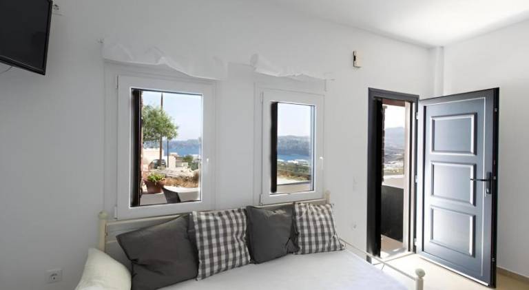 Beautiful serviced apartment with terrace | Pets allowed — photo 2