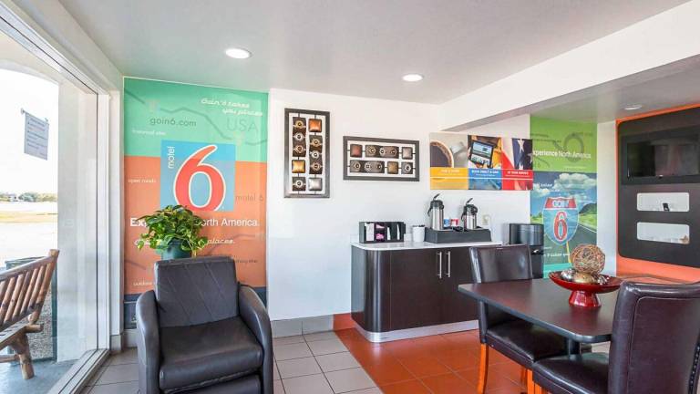 Motel 6 Round Rock, TX — photo 2