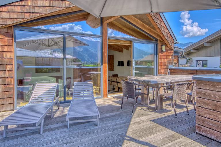 Modern apartment next to golf course with great view, 900 m to the ski lifts — photo 2
