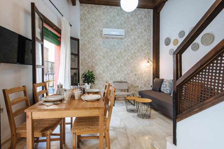 Children-friendly apartment with garden | Next to Seville Cathedral | Good for workation | Dogs allowed — photo 3