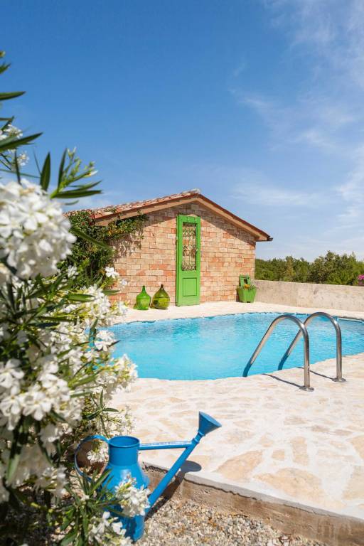 Family-oriented wonderful villa with pool, BBQ & garden | Pool view | Pets are welcome — photo 3