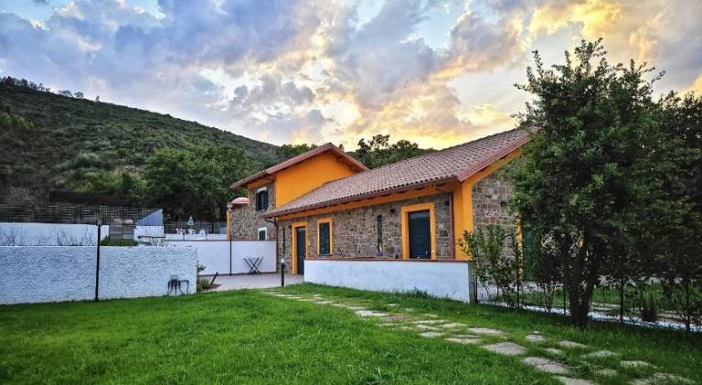 House with garden & patio | Pets allowed in Castellabate