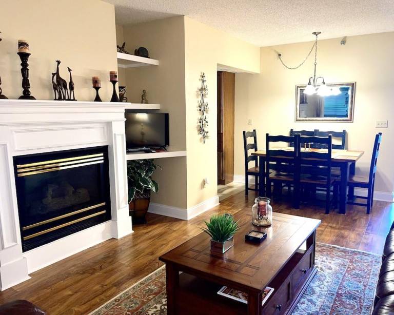 204 2-Bedroom 2 Home by RedAwning in Pigeon Forge, TN