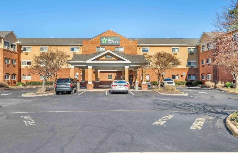 Extended Stay America Select Suites - Chesapeake - Churchland Blvd. — photo 2