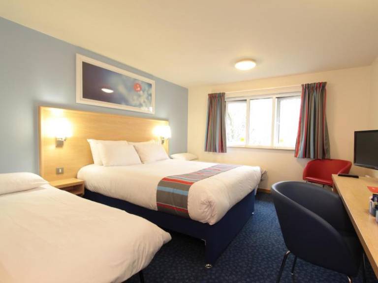 Travelodge Wakefield Woolley Edge M1 Northbound — photo 5