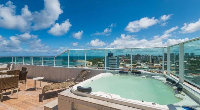 Apartment with hot tub & terrace — photo 3