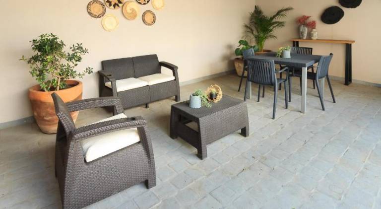 Holiday apartment with patio — photo 5