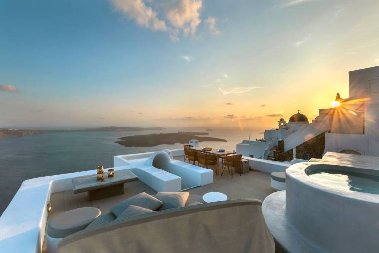 Children-friendly villa with hot tub & private pool | Pets are welcome in Santorini