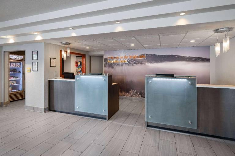La Quinta Inn & Suites by Wyndham Pocatello — photo 4