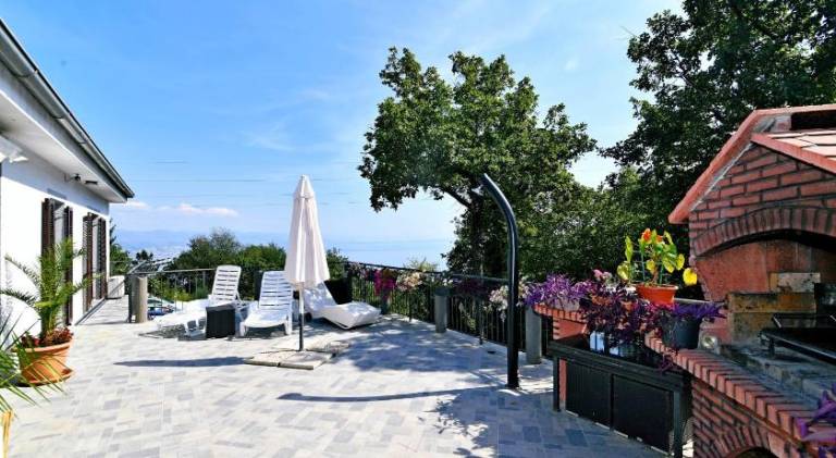 Beautiful holiday apartment | Pets are welcome in Opatija