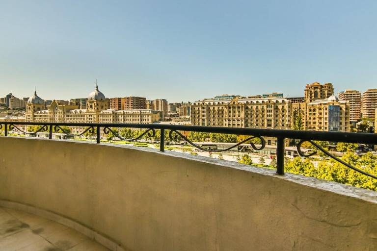 Big rental apartment | Next to Nizami Street | Pets are welcome — photo 5