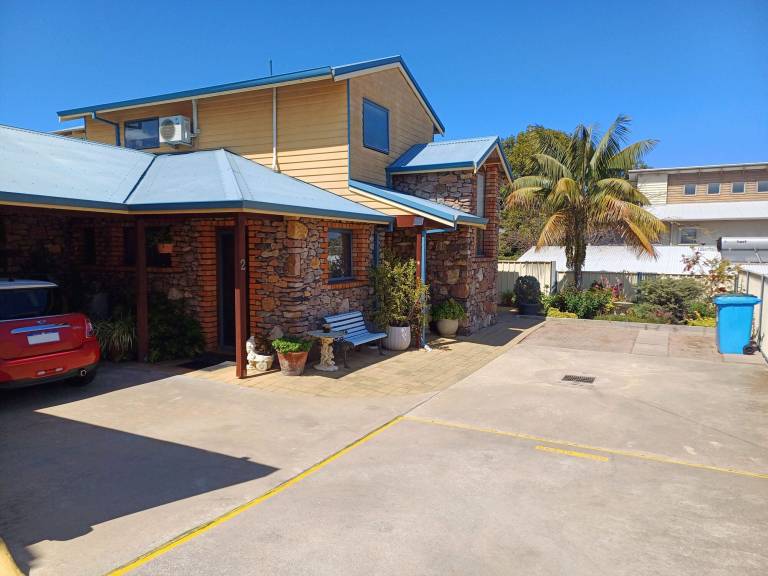 House Esperance