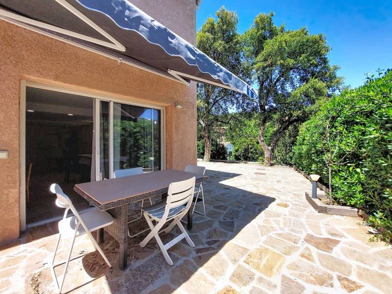 Ferienwohnung in Bormes-les-Mimosas für max. 4 Personen, Ferienwohnung in Bormes-les-Mimosas für max. 4 Personen,