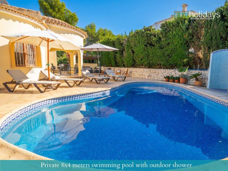 Fully equipped charming villa with patio, yard & private pool | Pet-friendly — photo 2