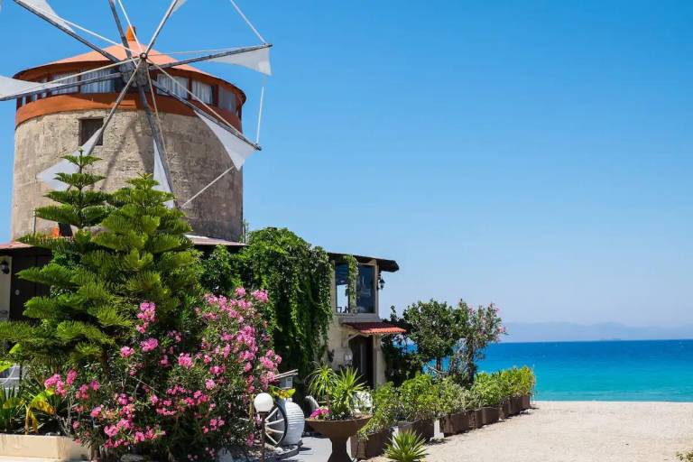 House | Beach nearby | Suitable for remote work | Pets are welcome in Rhodes
