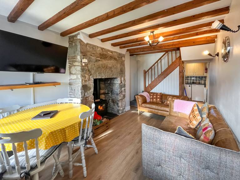 Family-oriented lovely cottage with garden | River view | Pets are welcome — photo 3