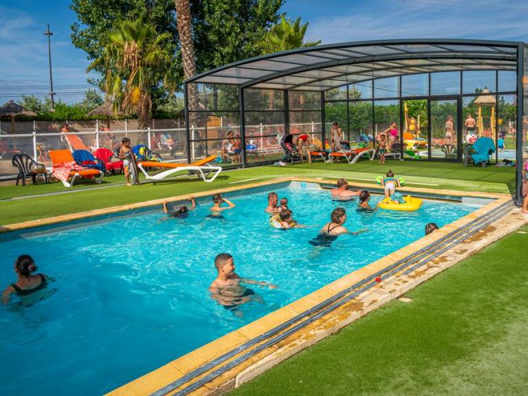 Child-friendly pleasant mobile home with heated pool & BBQ | Dogs allowed — photo 2