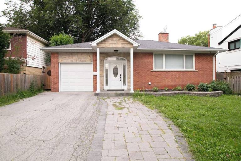 House  Richmond Hill