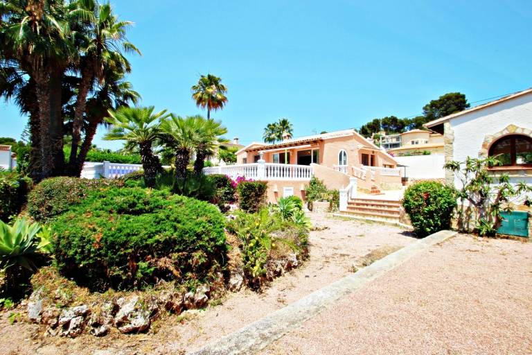 Fully equipped villa with garden, private pool & grill | City view | Next to the beach | Good for workation | Pets allowed — photo 3