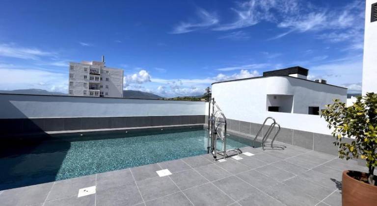 Apartment with pool — photo 3