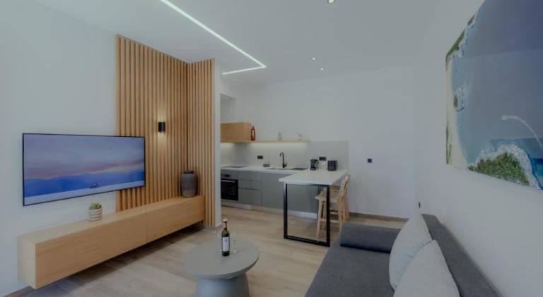 Holiday apartment with pool — photo 2