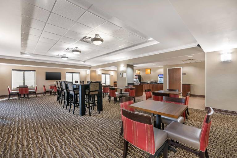 Comfort Suites Ocala North — photo 4